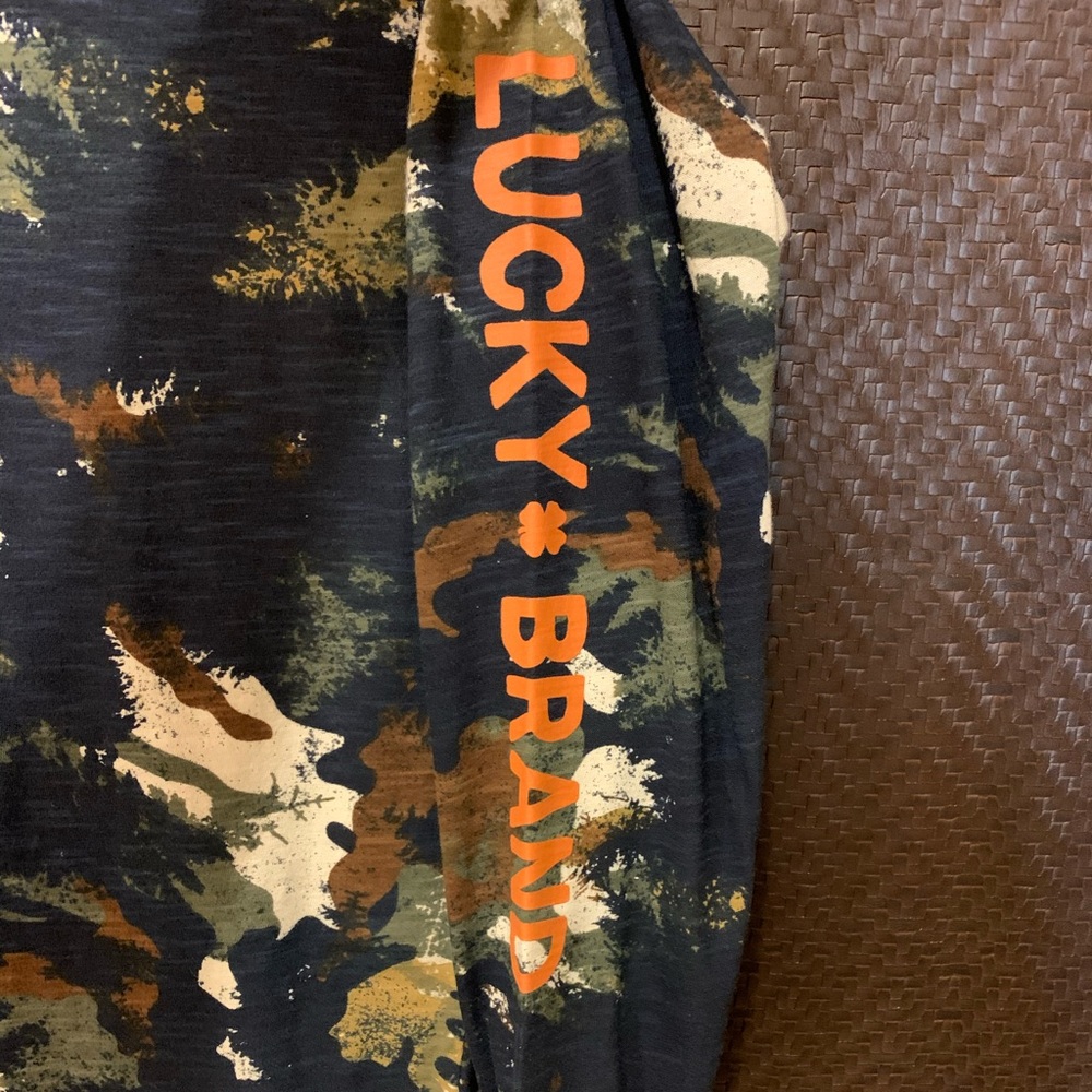 Men’s Lucky Brand long sleeved shirt